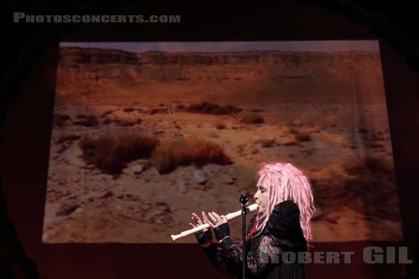 CINDY LAUPER - 2016-07-11 - PARIS - Grand Rex - 